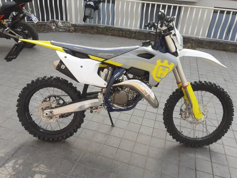 Husqvarna TE 125 (2025) (6)