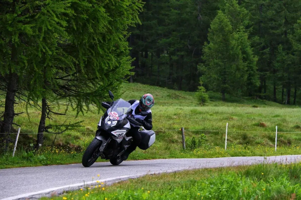 CFMOTO 700 MT, dalla Cina con furore! Il TEST: Pro e Contro [VIDEO] (2)