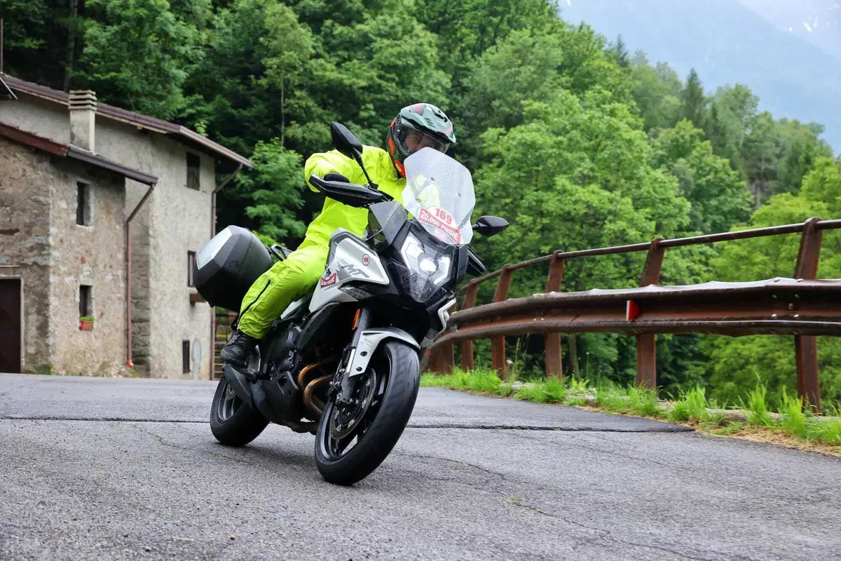 CFMOTO 700 MT, dalla Cina con furore! Il TEST: Pro e Contro [VIDEO] (14)