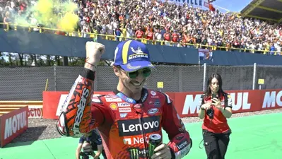 MotoGP 2024. GP d'Olanda. Pecco Bagnaia re di Assen! Sempre primo, terza vittoria di fila (e raggiunge Stoner!) [RISULTATI]