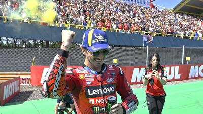 MotoGP 2024. GP d&#039;Olanda. Pecco Bagnaia re di Assen! Sempre primo, terza vittoria di fila (e raggiunge Stoner!) [RISULTATI]