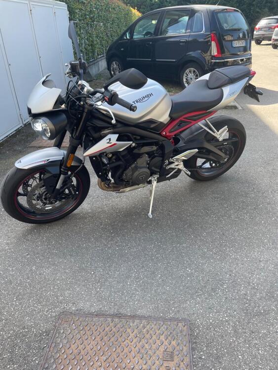 Triumph Street Triple R (2017 - 20) (2)