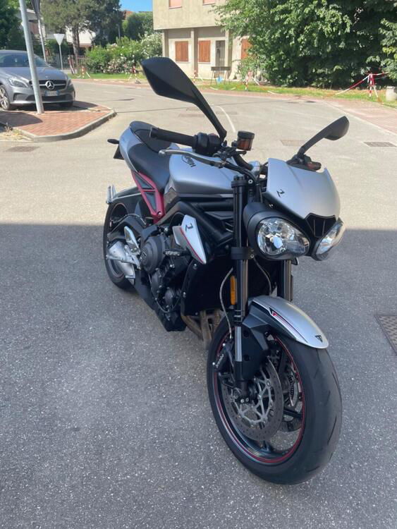 Triumph Street Triple R (2017 - 20) (4)