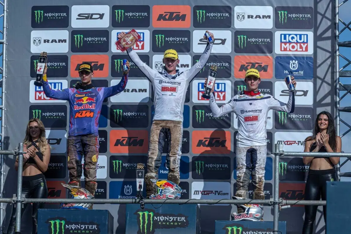 MXGP #11. GP Indonesia. Prado su Herlings e doppio De Wolf [GALLERY] (10)