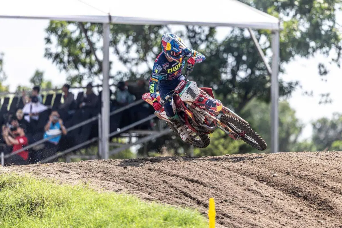 MXGP #11. GP Indonesia. Prado su Herlings e doppio De Wolf [GALLERY] (13)