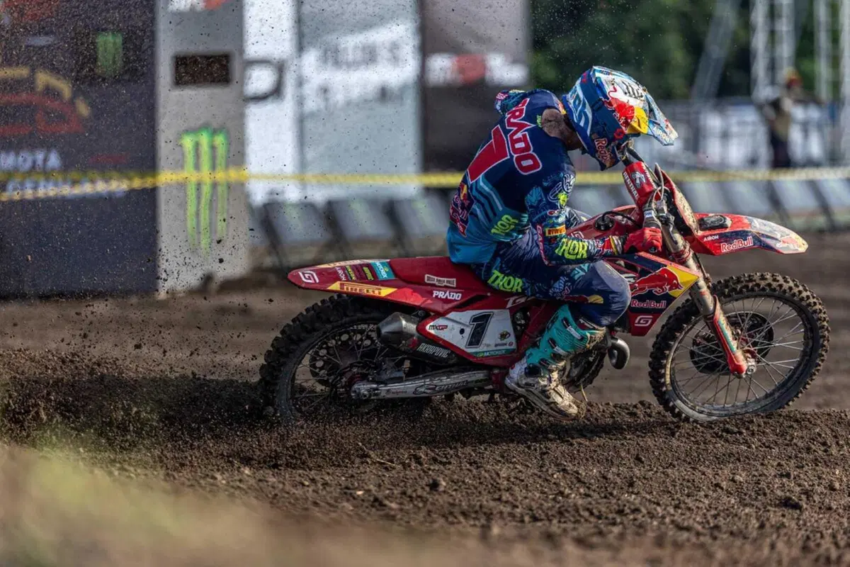 MXGP #11. GP Indonesia. Prado su Herlings e doppio De Wolf [GALLERY] (17)