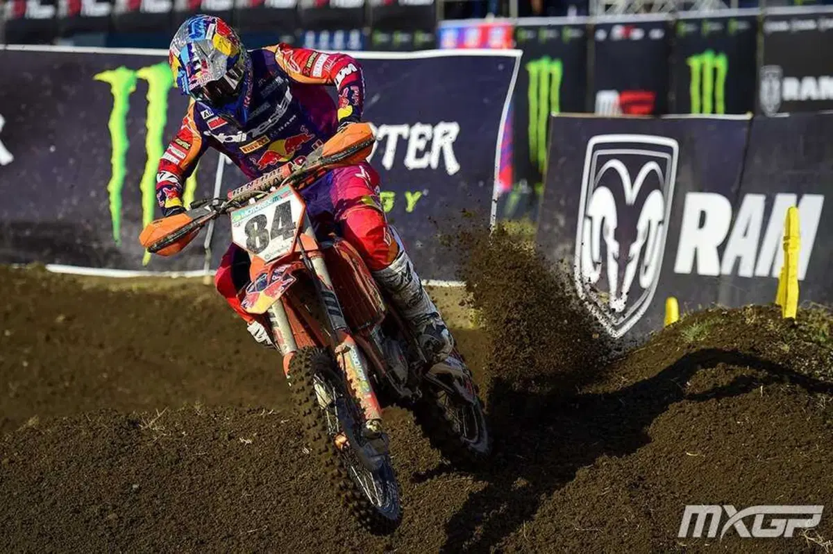 MXGP #11. GP Indonesia. Prado su Herlings e doppio De Wolf [GALLERY] (26)