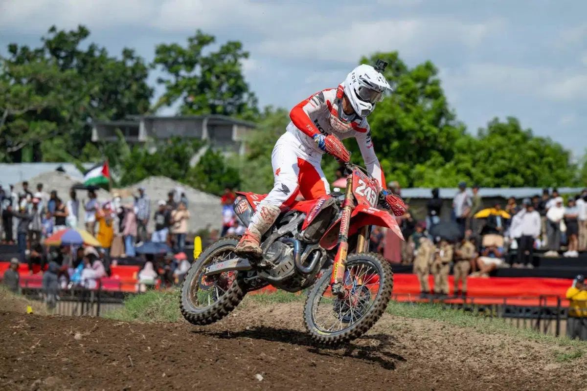 MXGP #11. GP Indonesia. Prado su Herlings e doppio De Wolf [GALLERY] (32)