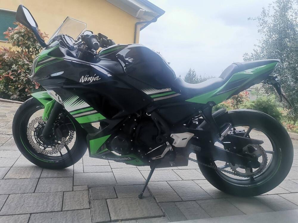 Kawasaki Ninja 650 KRT Edition (2017 - 19) (3)