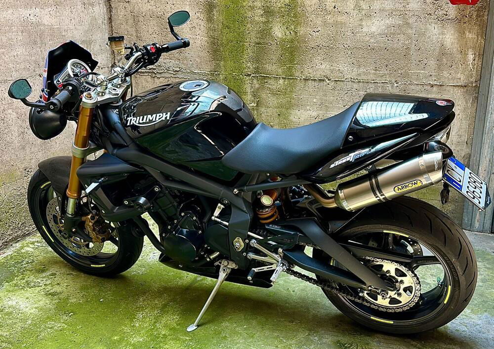 Triumph Street Triple (2007 - 12) (2)