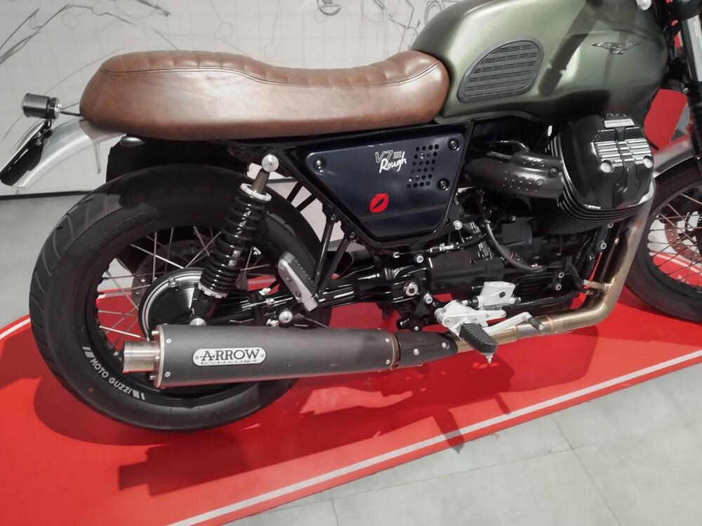 Moto Guzzi V7 III Rough (2018 - 20) (4)