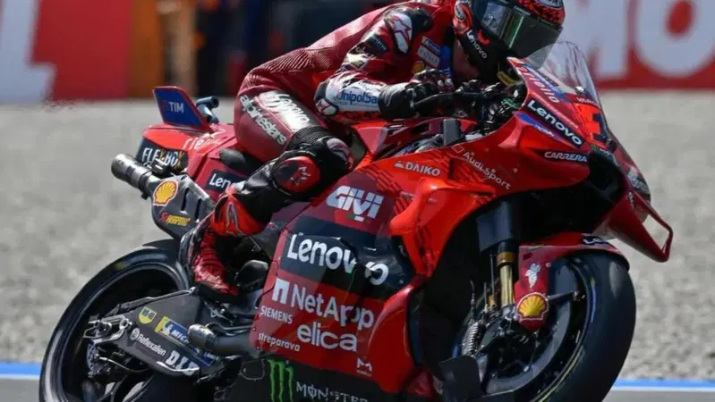MotoGP 2024. DopoGP d'Olanda: Pecco Bagnaia in orbita, Marc Marquez sgambettato [VIDEO]