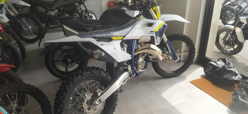 Husqvarna TE 125 (2025) (2)