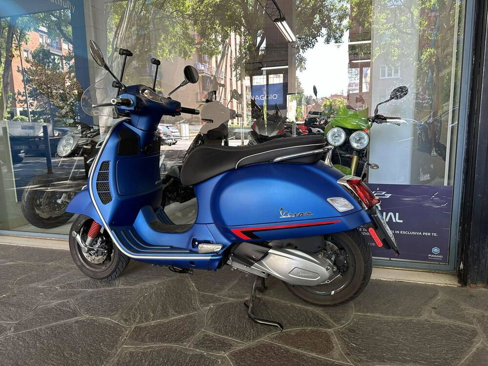 Vespa GTS 300 Super Sport (2017 - 19) (3)