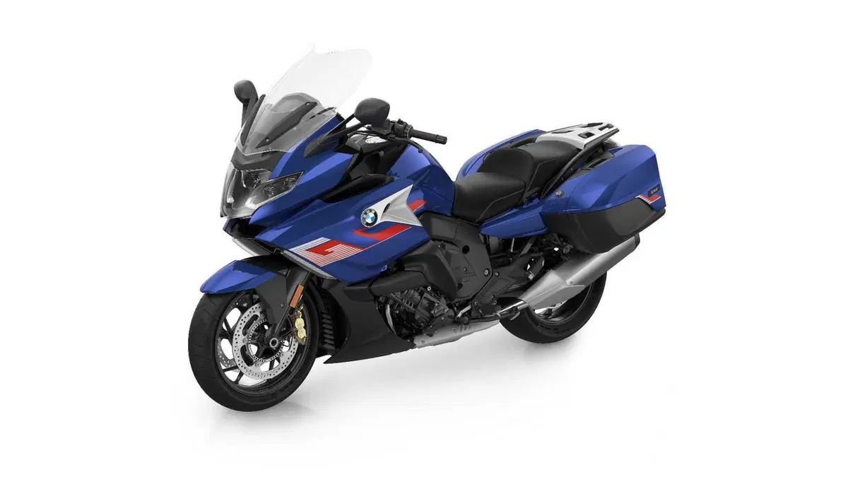 BMW Motorrad presenta gli aggiornamenti per i modelli 2025 (13)