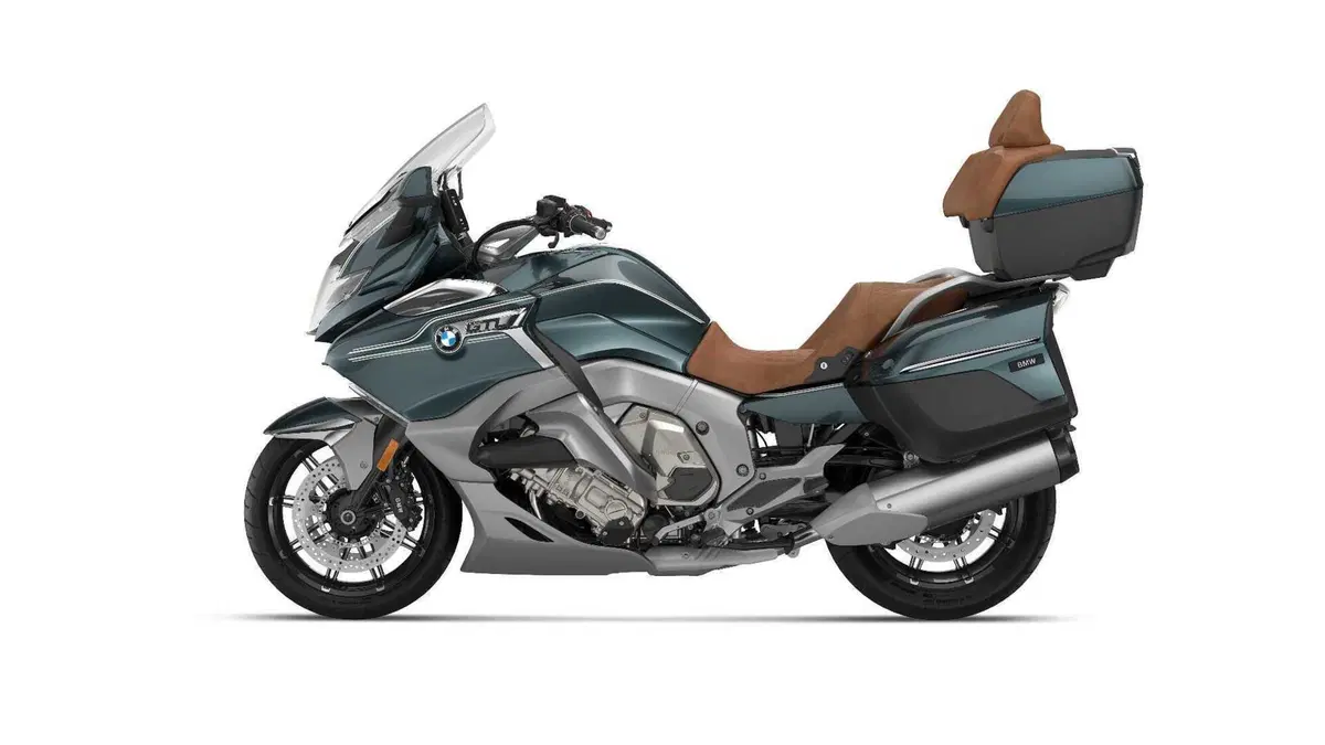 BMW Motorrad presenta gli aggiornamenti per i modelli 2025 (27)