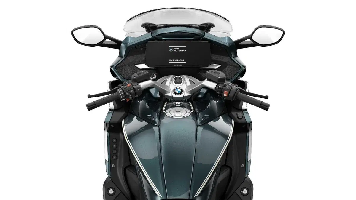 BMW Motorrad presenta gli aggiornamenti per i modelli 2025 (32)