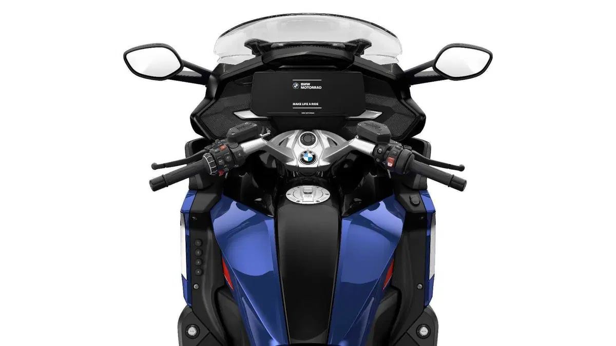 BMW Motorrad presenta gli aggiornamenti per i modelli 2025 (33)