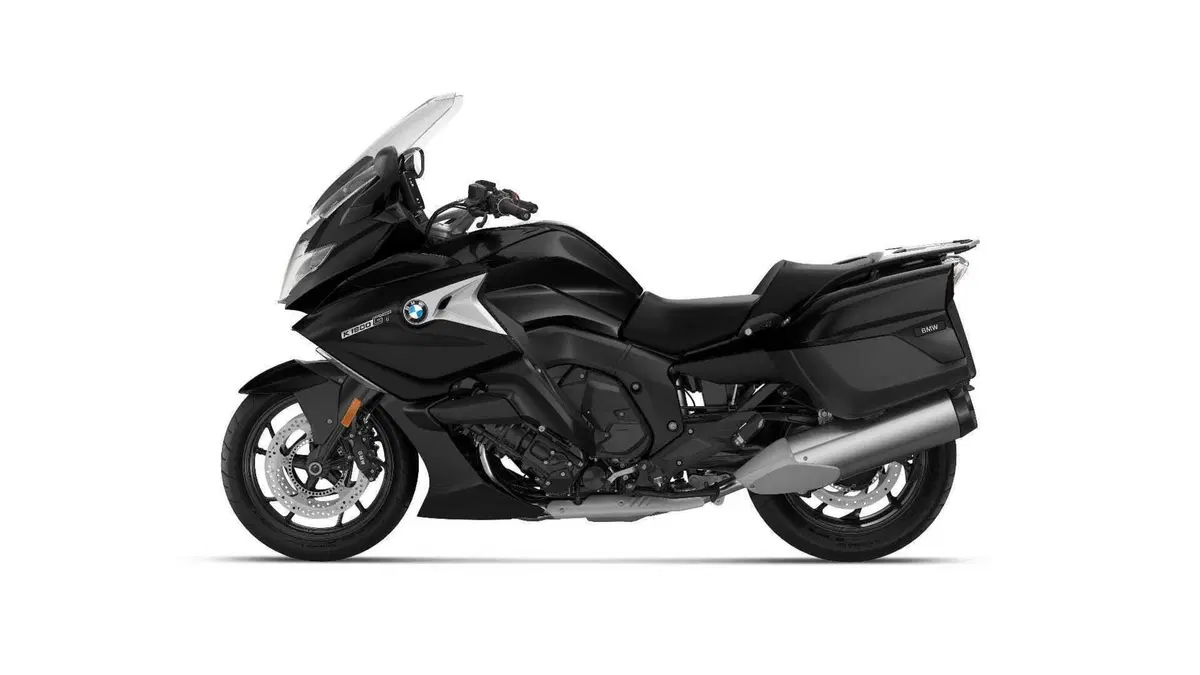 BMW Motorrad presenta gli aggiornamenti per i modelli 2025 (35)