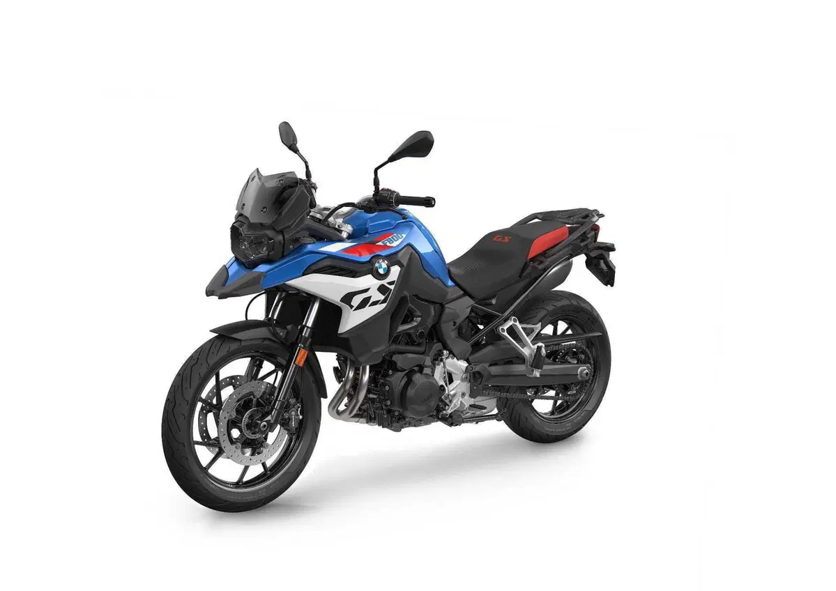 BMW Motorrad presenta gli aggiornamenti per i modelli 2025 (2)