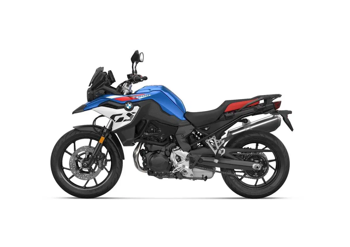 BMW Motorrad presenta gli aggiornamenti per i modelli 2025 (8)