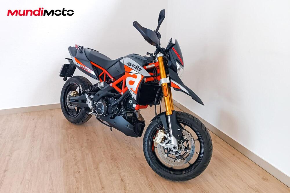 Aprilia Dorsoduro 900 (2017 - 20) (2)