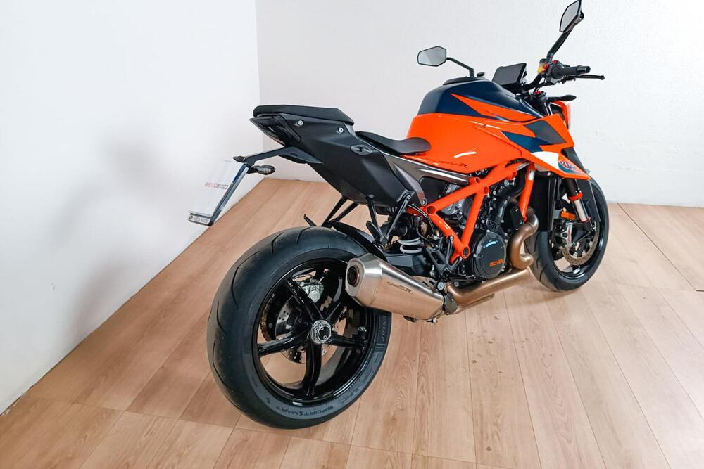 KTM 1290 Super Duke R (2019) (3)