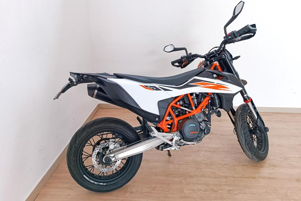 KTM 690 SMC R (2012 -17) (3)