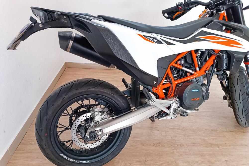 KTM 690 SMC R (2012 -17) (4)