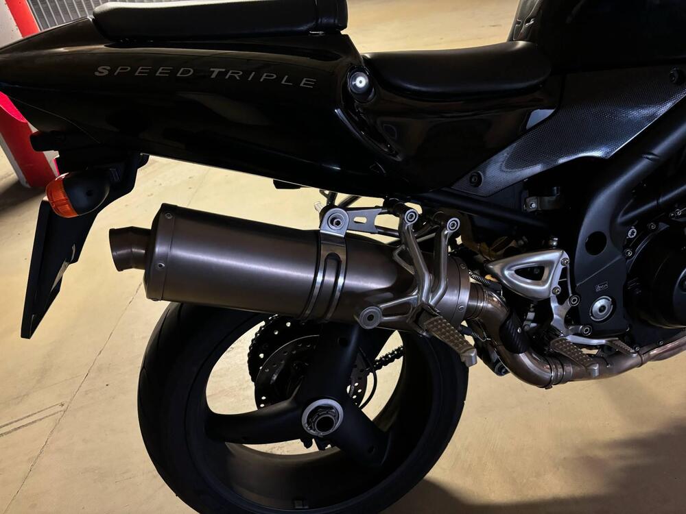 Triumph Speed Triple 955 (2002 - 04) (4)