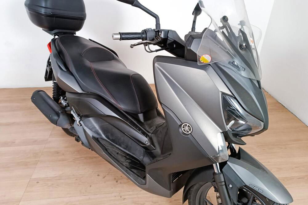 Yamaha X-Max 250 Iron Max ABS (2016) (5)