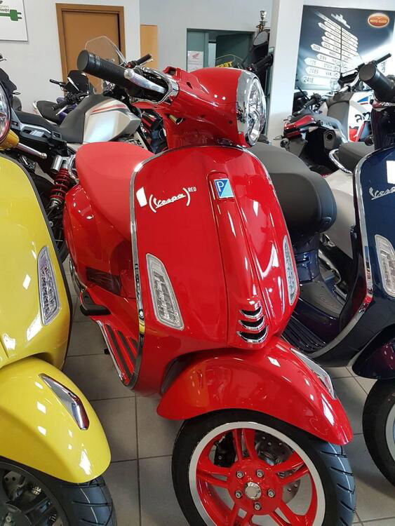 Vespa Primavera 125 RED (2021 - 24)