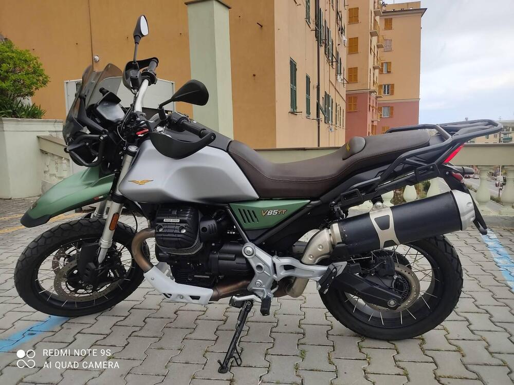 Moto Guzzi V85 TT Centenario (2021 - 22) (5)