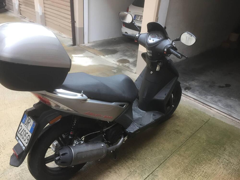 Kymco Agility 200i R16 (2008 - 16) (3)