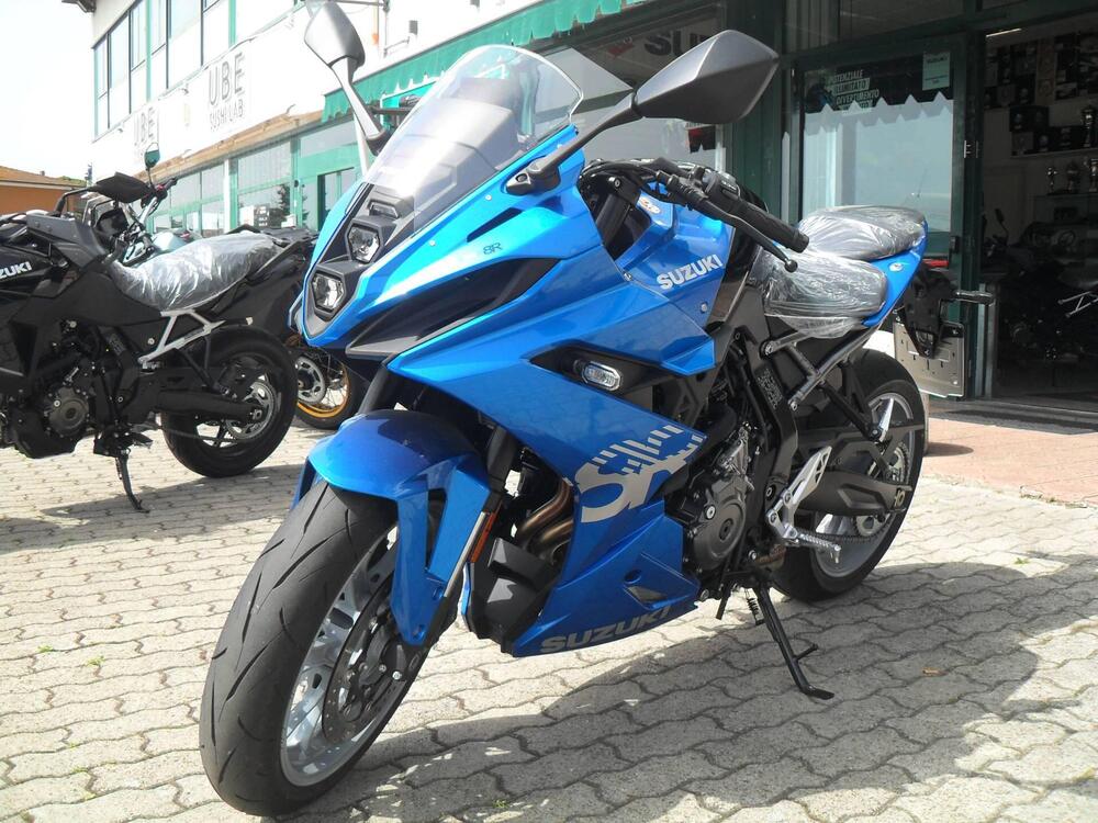 Suzuki GSX-8R (2024) (3)