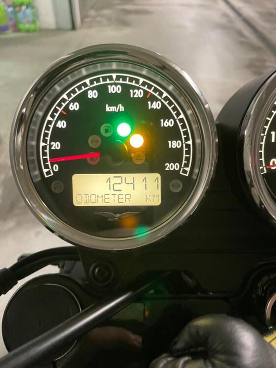 Moto Guzzi V7 III Special (2017 - 20) (3)