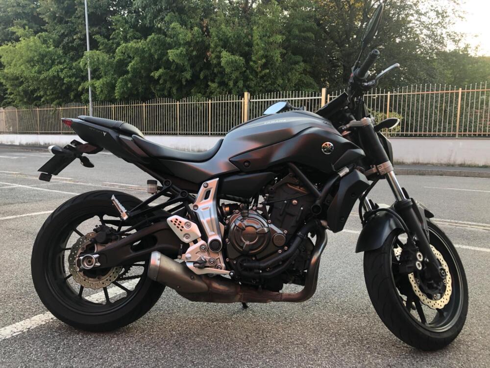 Yamaha MT-07 (2014 - 16) (4)