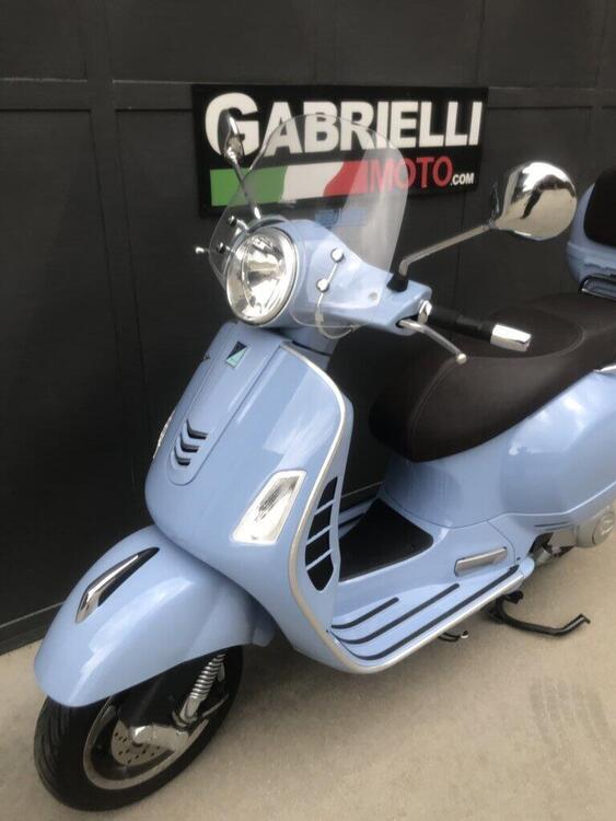 Vespa GTS 300 (2017 - 18) (2)