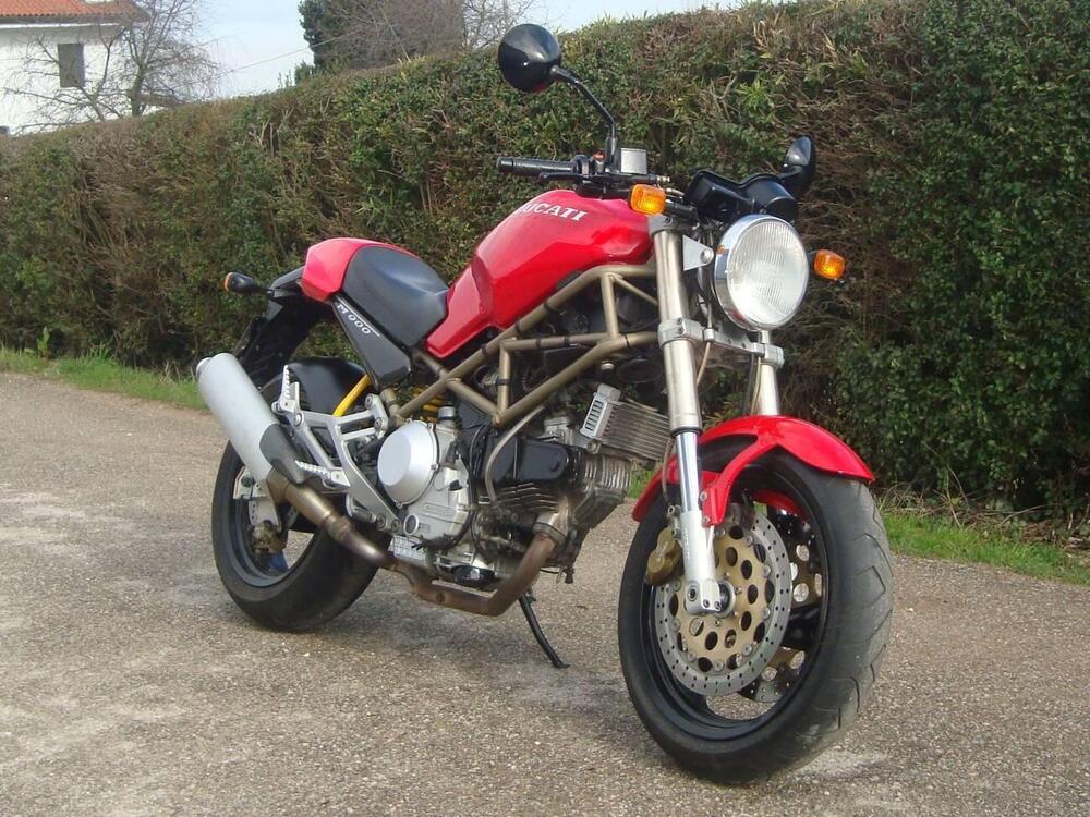 Ducati Monster 900