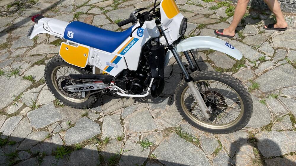 Husqvarna WR 240 (5)