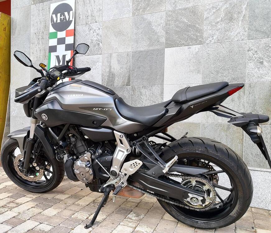 Yamaha MT-07 ABS (2014 - 16) (2)