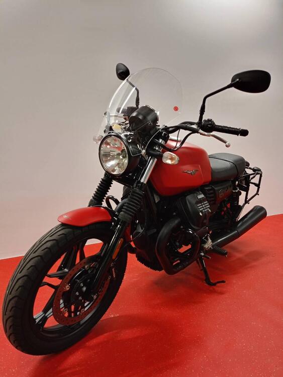 Moto Guzzi V7 III Stone (2017 - 20) (5)