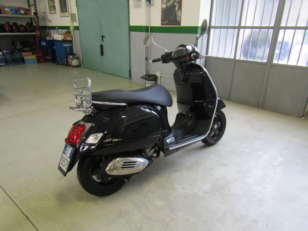 Vespa GTS 300 Supertech Hpe (2021 - 22)