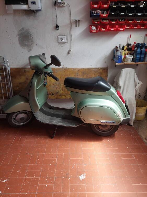 Piaggio Vespa 50 HP 4M (2)