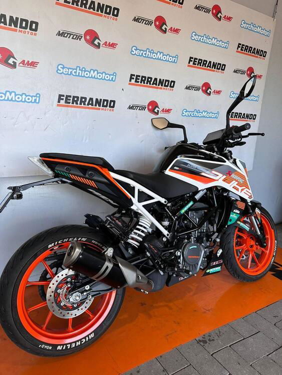 KTM 125 Duke (2021 - 23) (2)