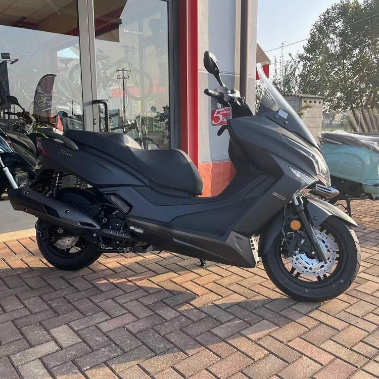 Kymco X-Town 300i (2021 - 24) (2)