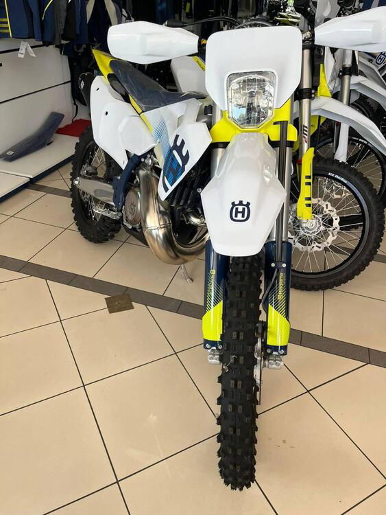 Husqvarna TE 250 (2024) (3)