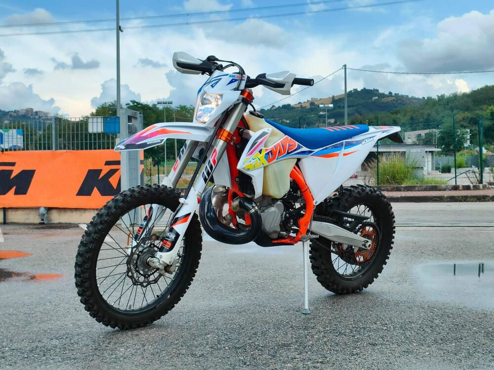 KTM EXC 300 TPI Six Days (2022) (4)