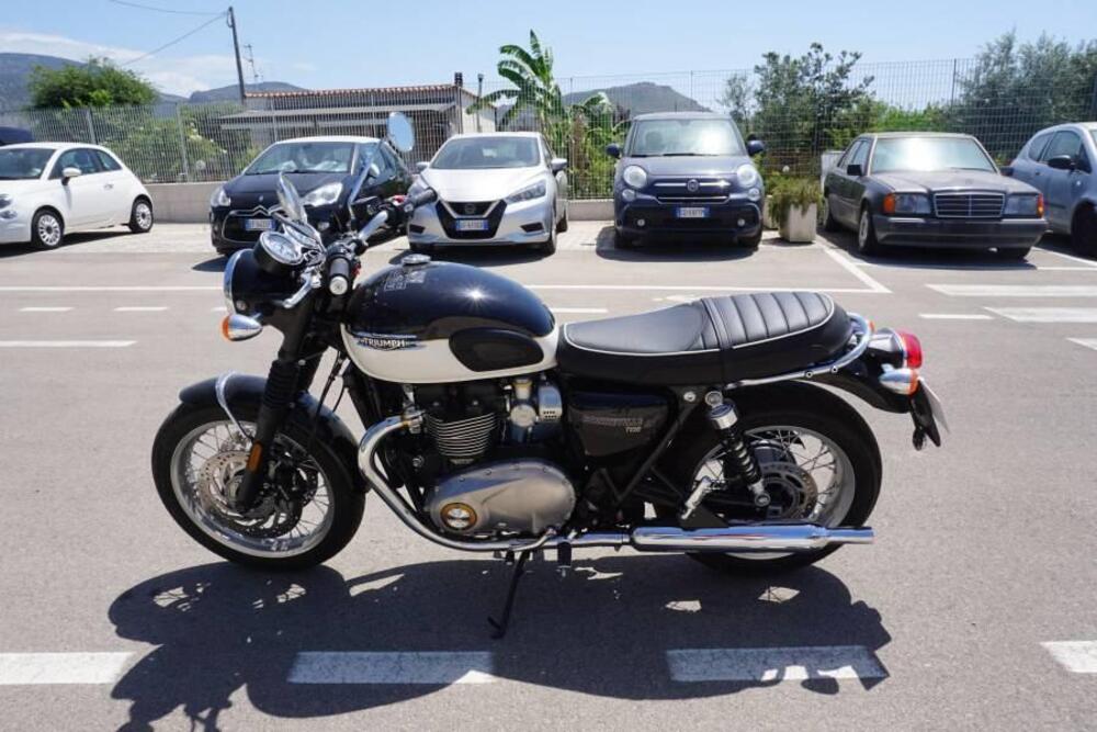 Triumph Bonneville T120 Chrome Edition (2023) (4)