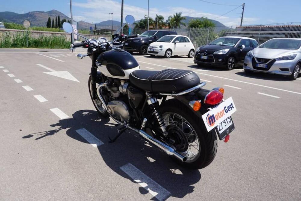 Triumph Bonneville T120 Chrome Edition (2023) (5)